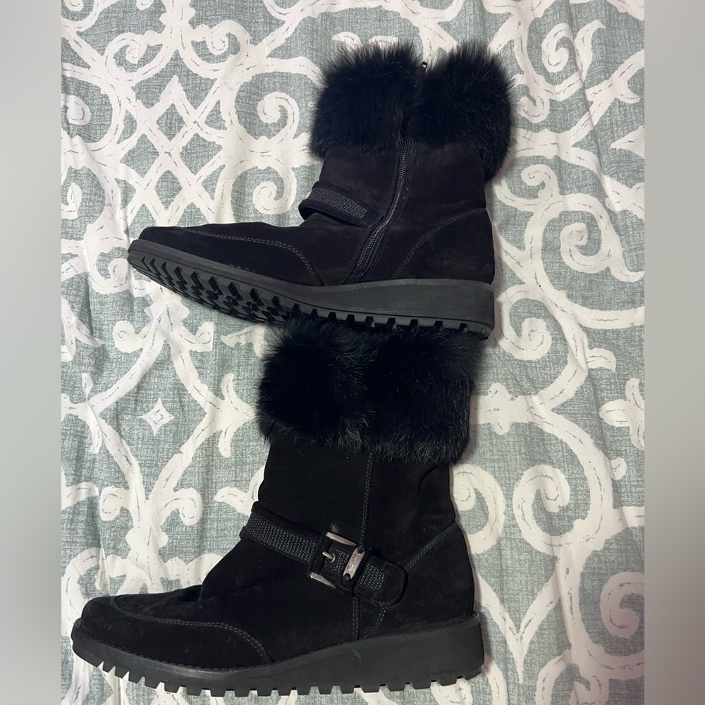 New Stuart Weitzman Snowtime Fur Boots Size 9
